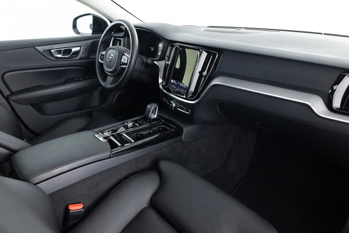 T8 Plug-in Hybrid AWD Plus Dark | LEDER | PANORAMADAK