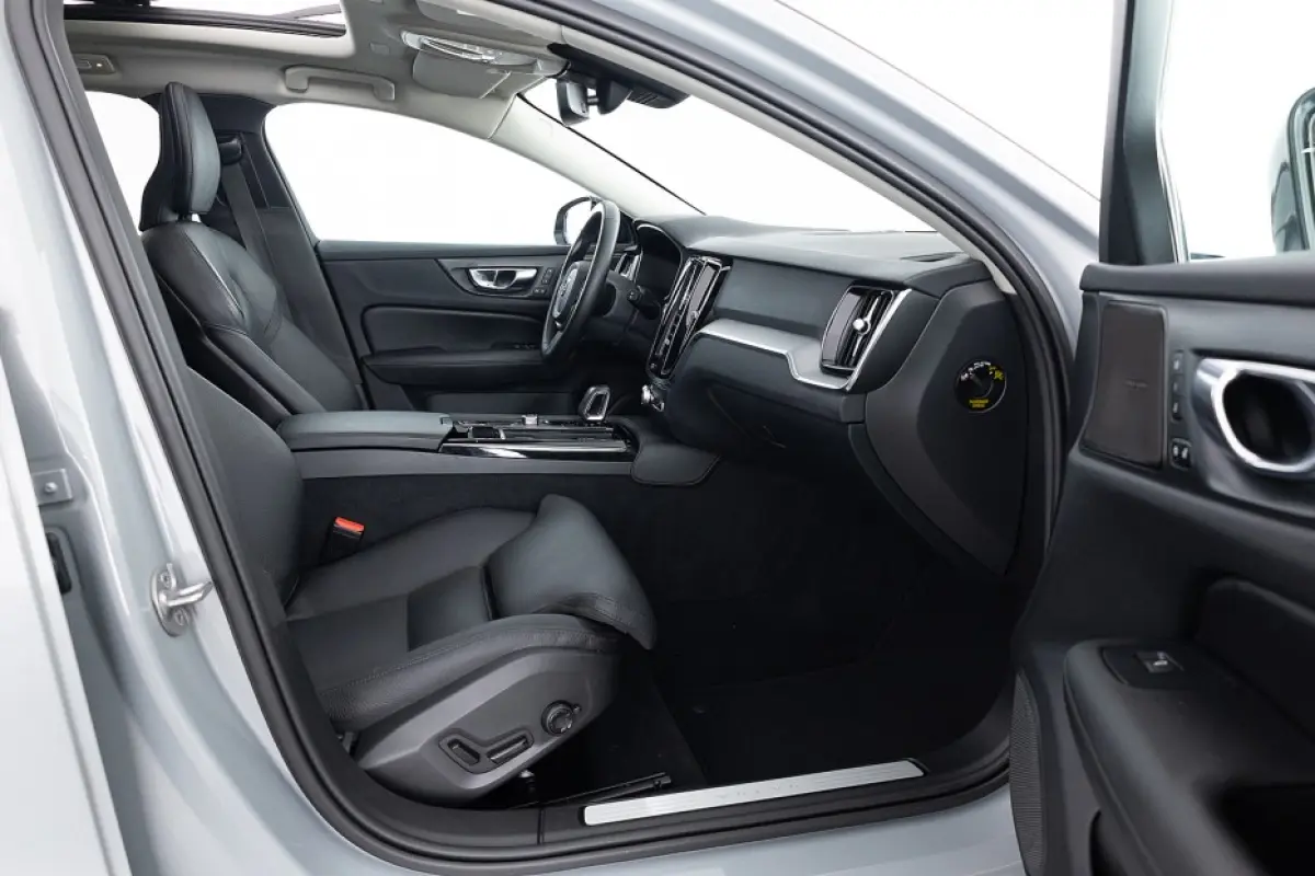 T8 Plug-in Hybrid AWD Plus Dark | LEDER | PANORAMADAK