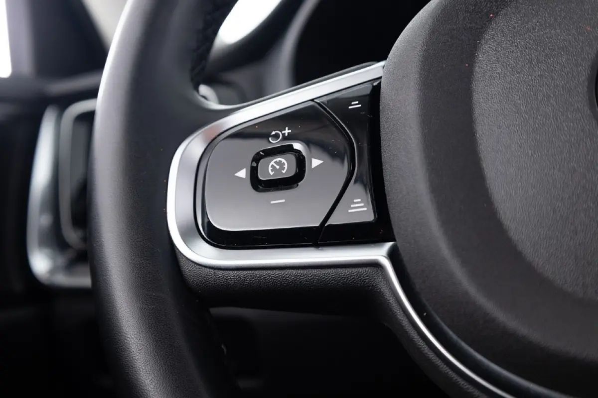 T8 Plug-in Hybrid AWD Plus Dark | LEDER | PANORAMADAK !