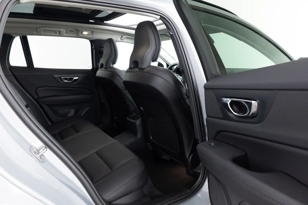 T8 Plug-in Hybrid AWD Plus Dark | LEDER | PANORAMADAK !