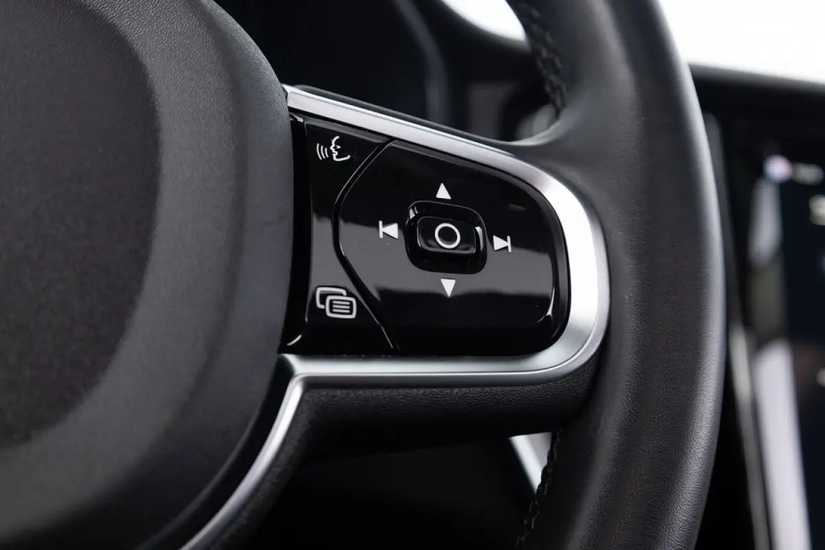 T8 Plug-in Hybrid AWD Plus Dark | LEDER | PANORAMADAK !
