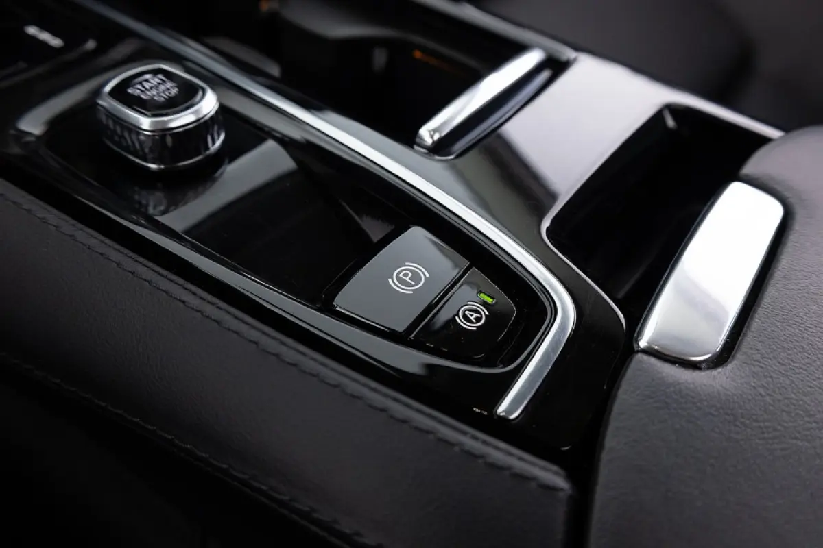 T8 Plug-in Hybrid AWD Plus Dark | LEDER | PANORAMADAK !