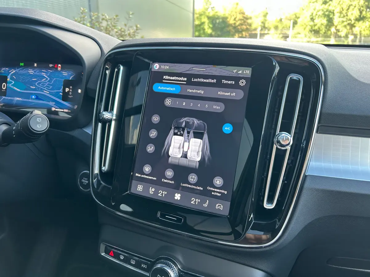 2.0 B4 Plus Black Edition | Panoramadak | Harman/Kardon | Trekhaak | 360 Camera |