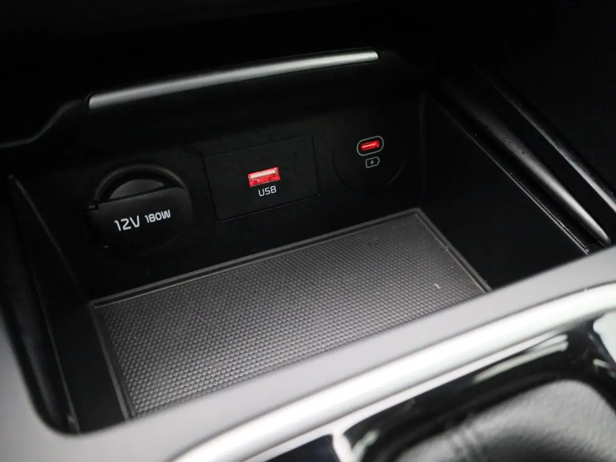 1.0 T-GDi MHEV DynamicLine | CAMERA | PARKEERSENSOREN | CLIMATE CONTROL | APPLE CARPLAY | LMV | CRUISE CONTROL |