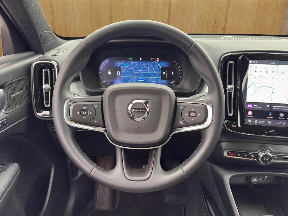 2.0 B4 Plus Dark | Harman Kardon | Stoel + Stuur Verwarming | Trekhaak | Camera | BLIS | Keyless Start / Entry |