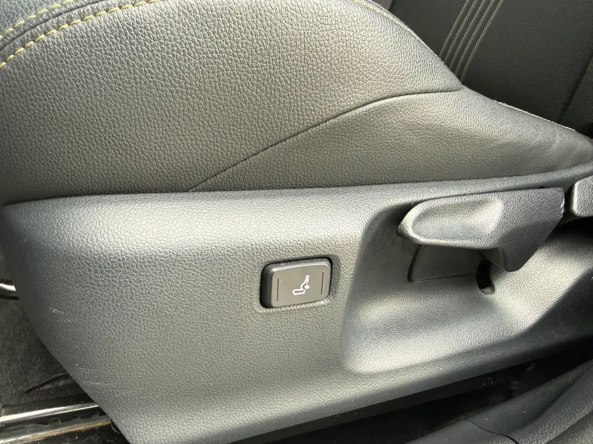 1.5 Hybrid Adventure AWD - Automaat - Navi - ToTone - Camera