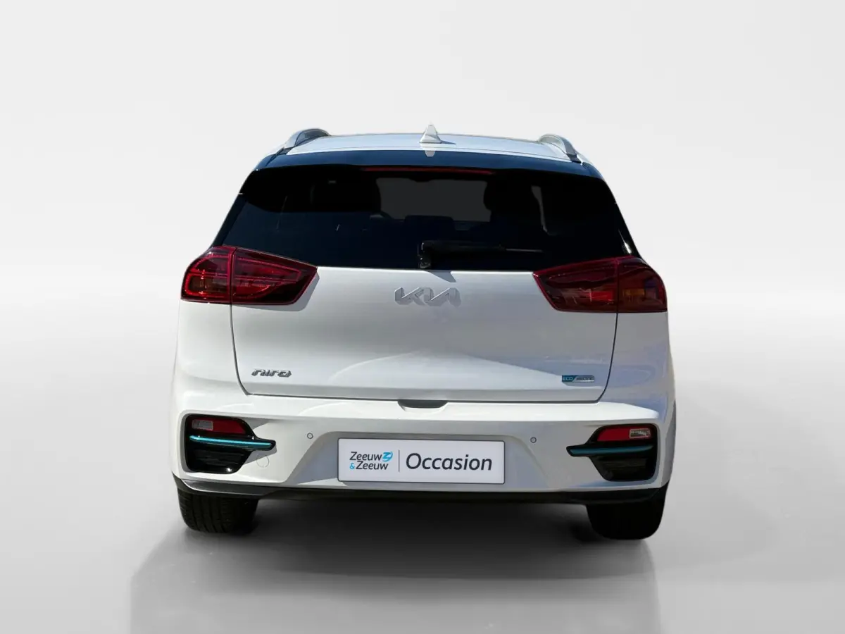 ExecutiveLine 64 kWh Meest luxe uitvoering | 1e Eigenaar | Dealer onderhouden | 3 Fase laden | Allseason banden | Metallic lak | Fabrieksgarantie | NAP