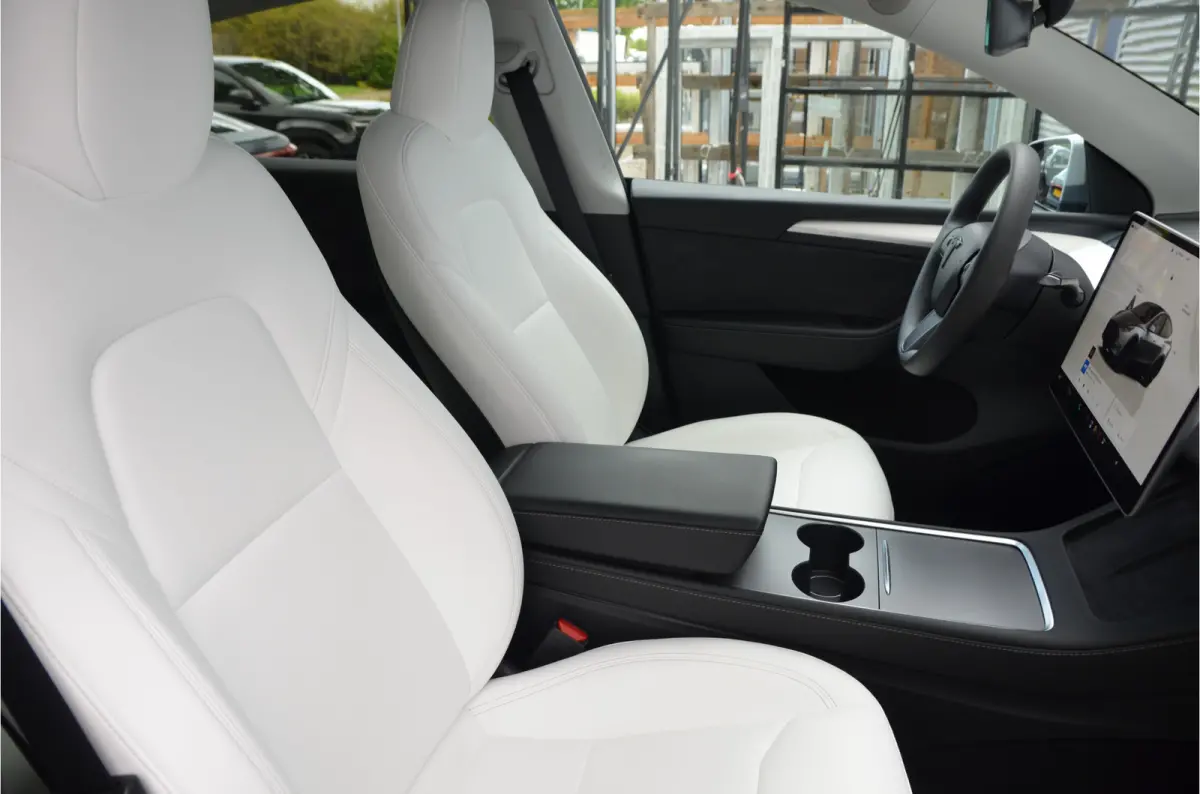 Performance AWD 75 kWh Enhanced AutoPilot3.0 Ryzen (twv 3.800,-), Trekhaak (1.600kg)