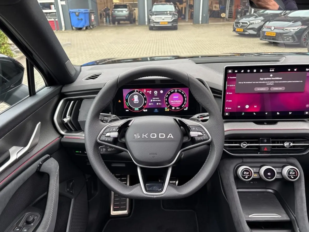 1.5 TSI PHEV SPORTLINE FISCAAL LAAG!! TREKHAAK/20''/PANO-DAK/ELEK-KLEP/ACC/CAMERA