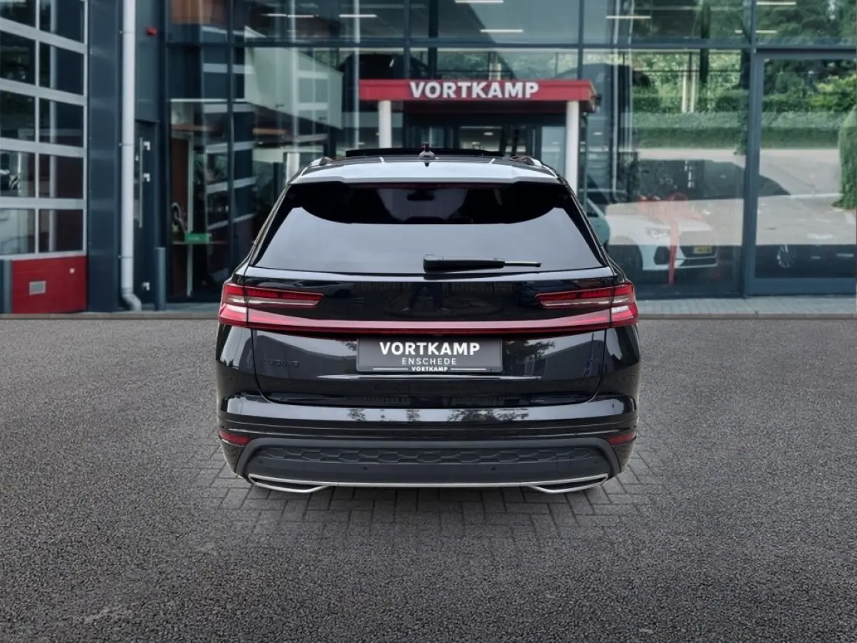 1.5 TSI PHEV SPORTLINE FISCAAL LAAG!! TREKHAAK/20''/PANO-DAK/ELEK-KLEP/ACC/CAMERA