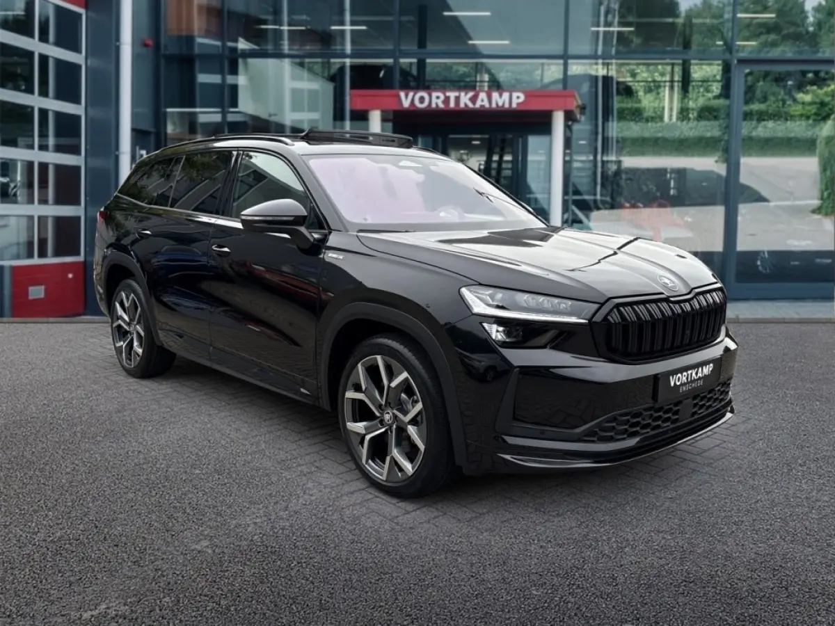 1.5 TSI PHEV SPORTLINE FISCAAL LAAG!! TREKHAAK/20''/PANO-DAK/ELEK-KLEP/ACC/CAMERA