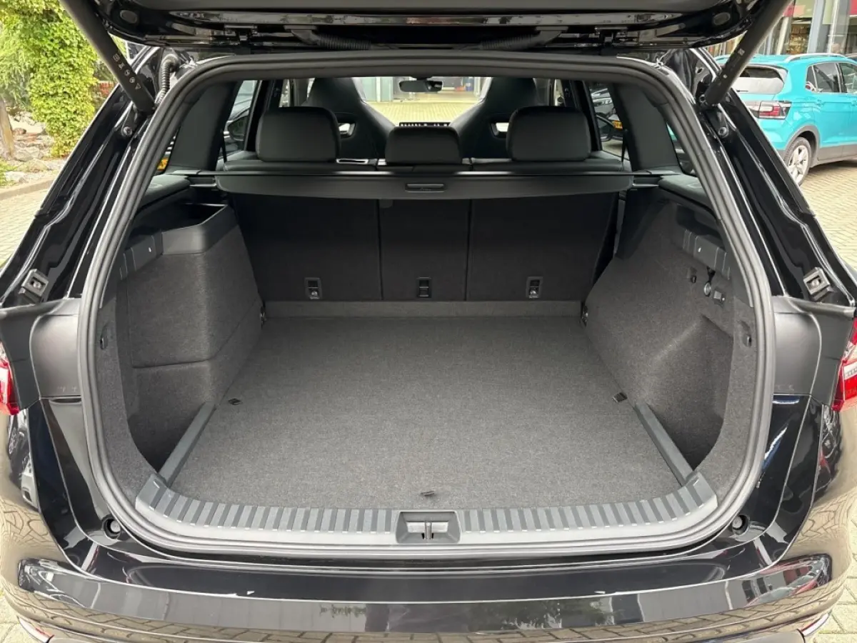 1.5 TSI PHEV SPORTLINE FISCAAL LAAG!! TREKHAAK/20''/PANO-DAK/ELEK-KLEP/ACC/CAMERA