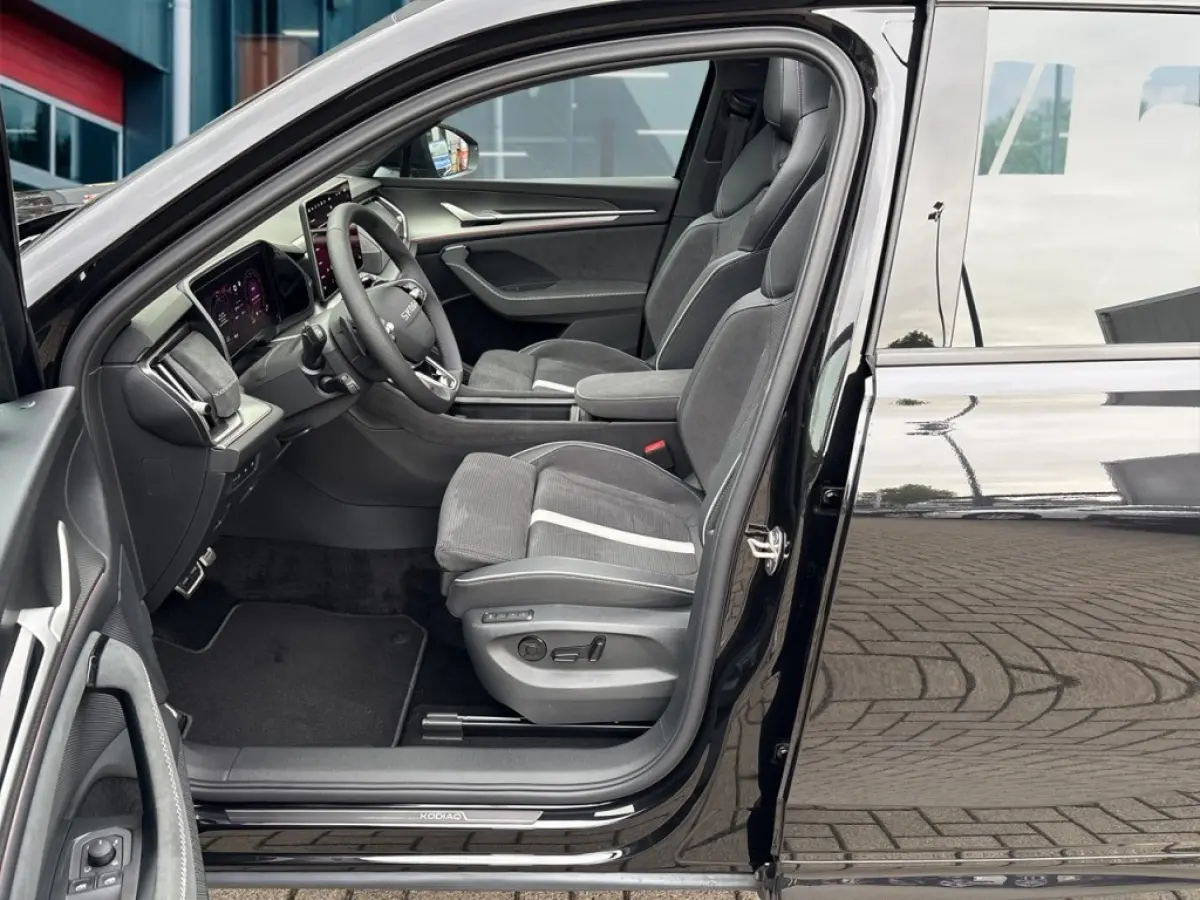 1.5 TSI PHEV SPORTLINE FISCAAL LAAG!! TREKHAAK/20''/PANO-DAK/ELEK-KLEP/ACC/CAMERA