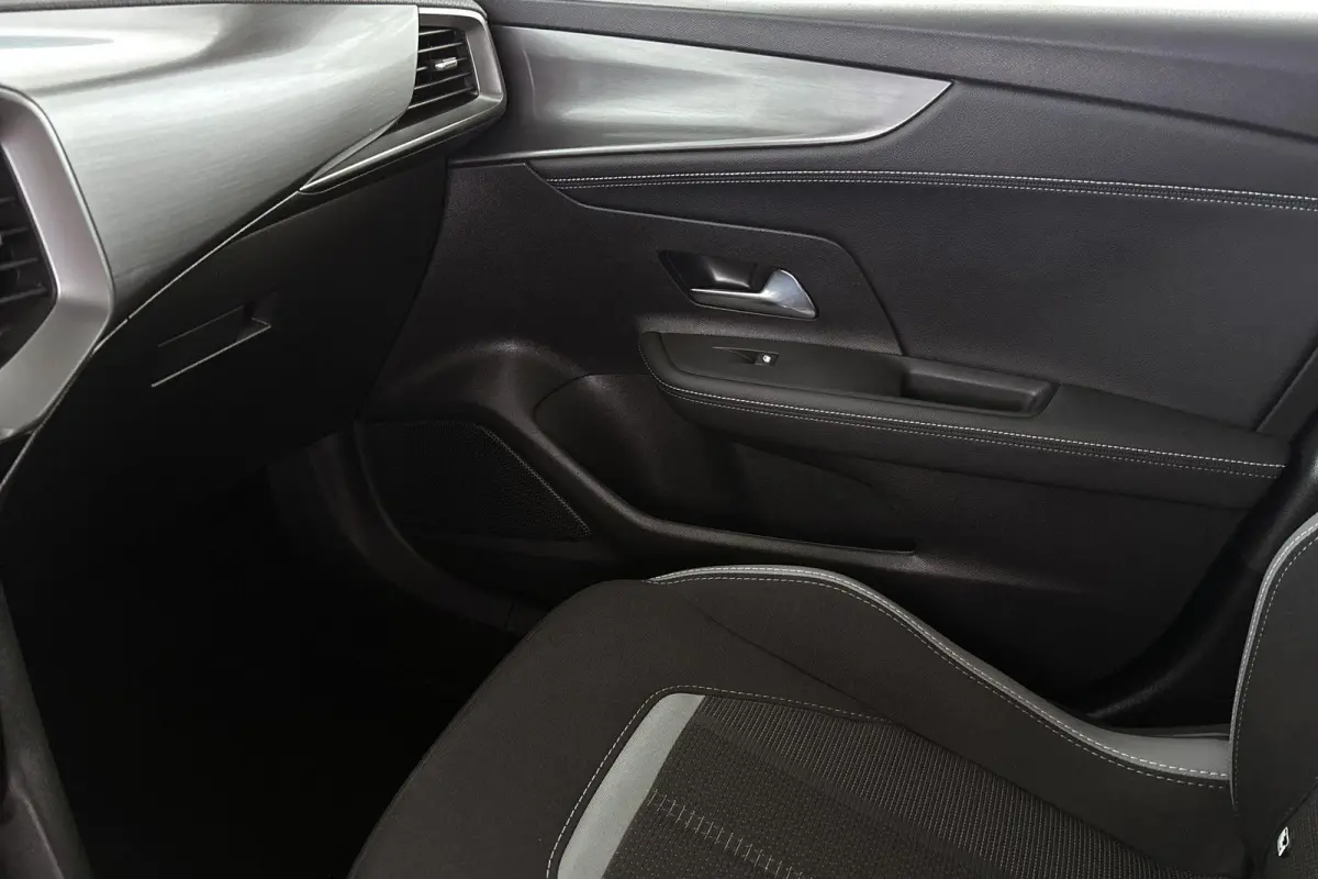 1.2 Turbo Hybrid GS Stuurverwarming Achteruitrijcamera Keyless