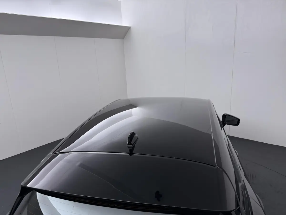 evolution full hybrid E-Tech 160 | pack navigation & comfort | verlenging connected services openR link met vijf jaar |