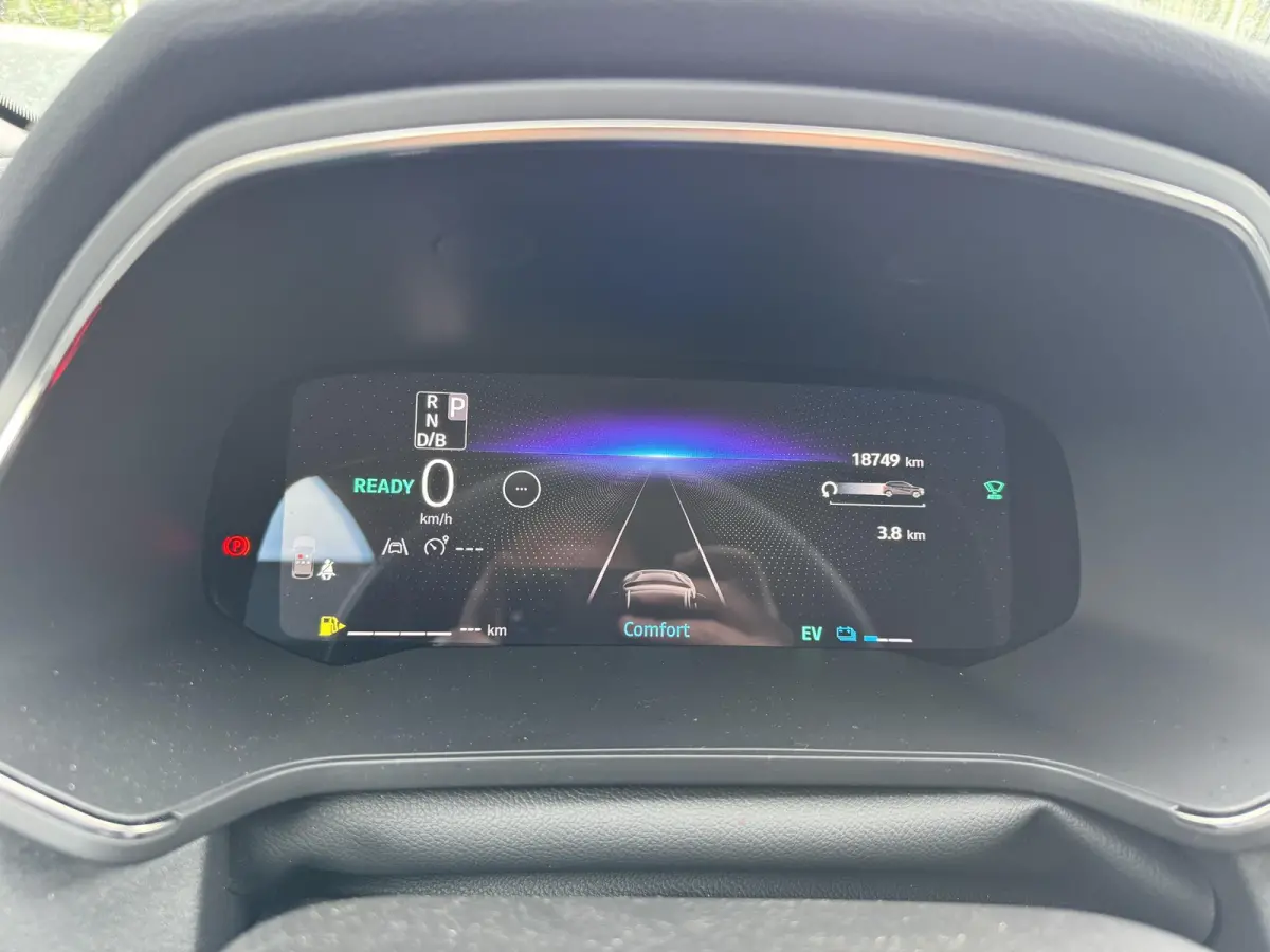 1.8 E-Tech full hybrid 160 Techno 9-25!!
