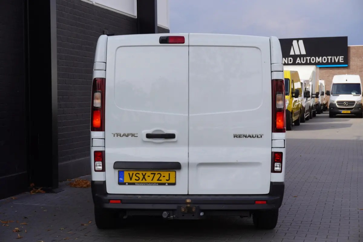 2.0 dCi 110PK EURO 6 - Airco - Navi - Cruise - €13.499,- Excl.