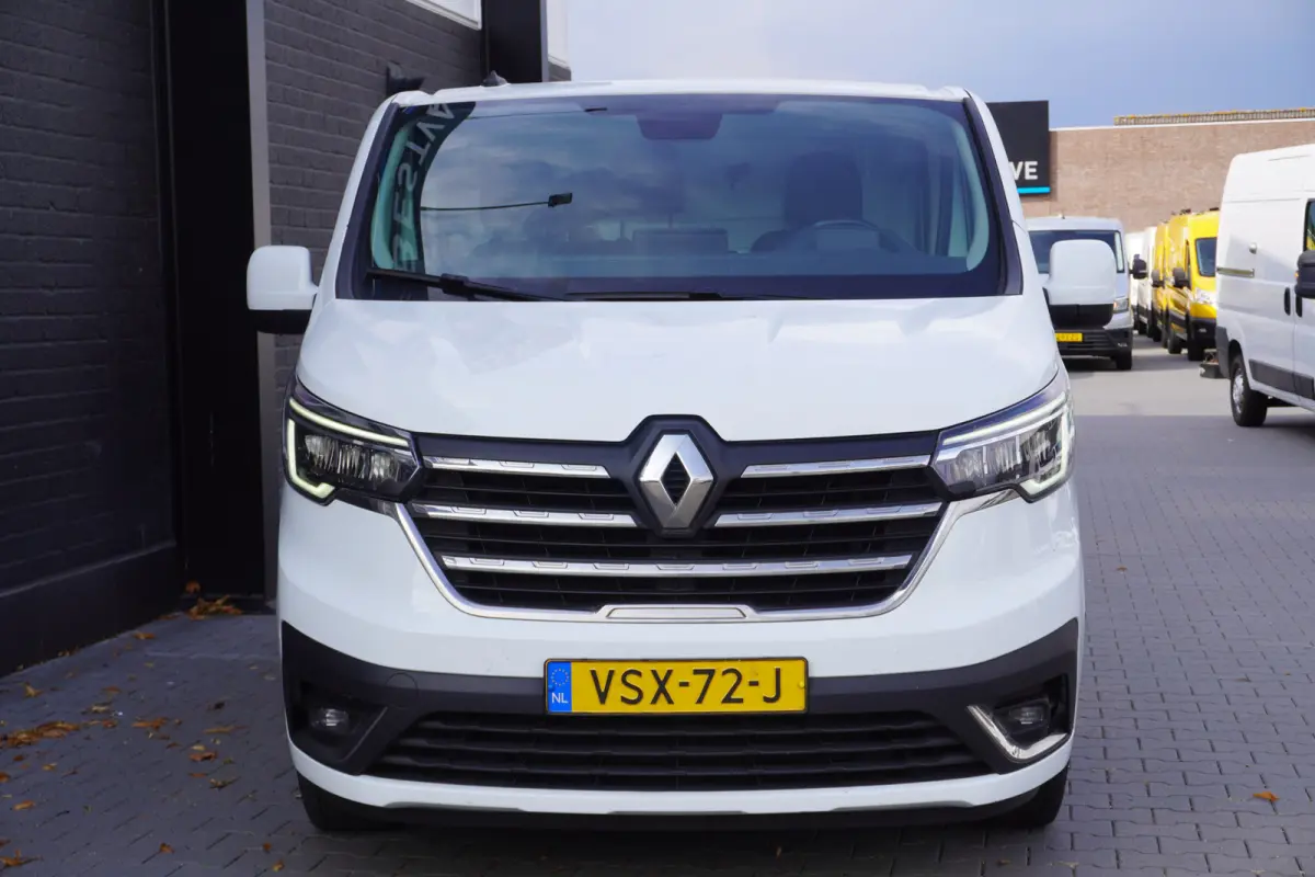 2.0 dCi 110PK EURO 6 - Airco - Navi - Cruise - €13.499,- Excl.