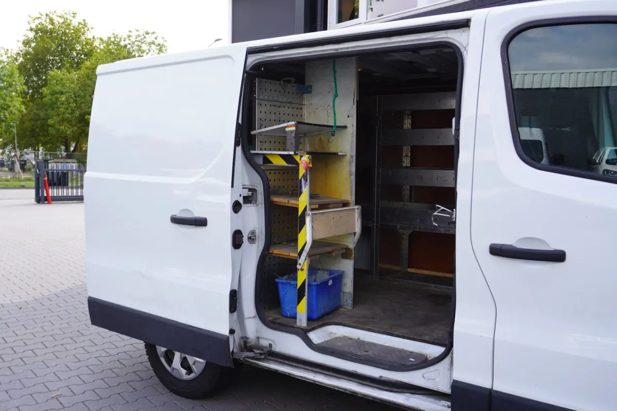 2.0 dCi 110PK EURO 6 - Airco - Navi - Cruise - €13.499,- Excl.