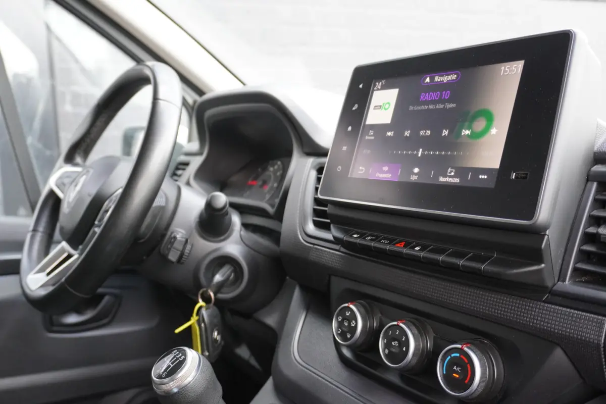 2.0 dCi 110PK EURO 6 - Airco - Navi - Cruise - €13.499,- Excl.