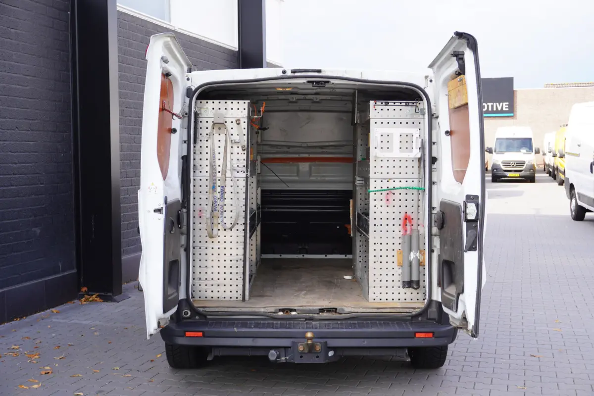 2.0 dCi 110PK EURO 6 - Airco - Navi - Cruise - €13.499,- Excl.