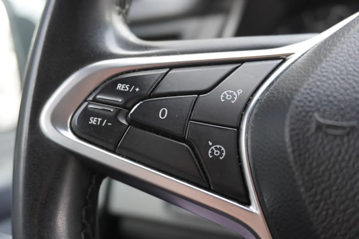 2.0 dCi 110PK EURO 6 - Airco - Navi - Cruise - €13.499,- Excl.