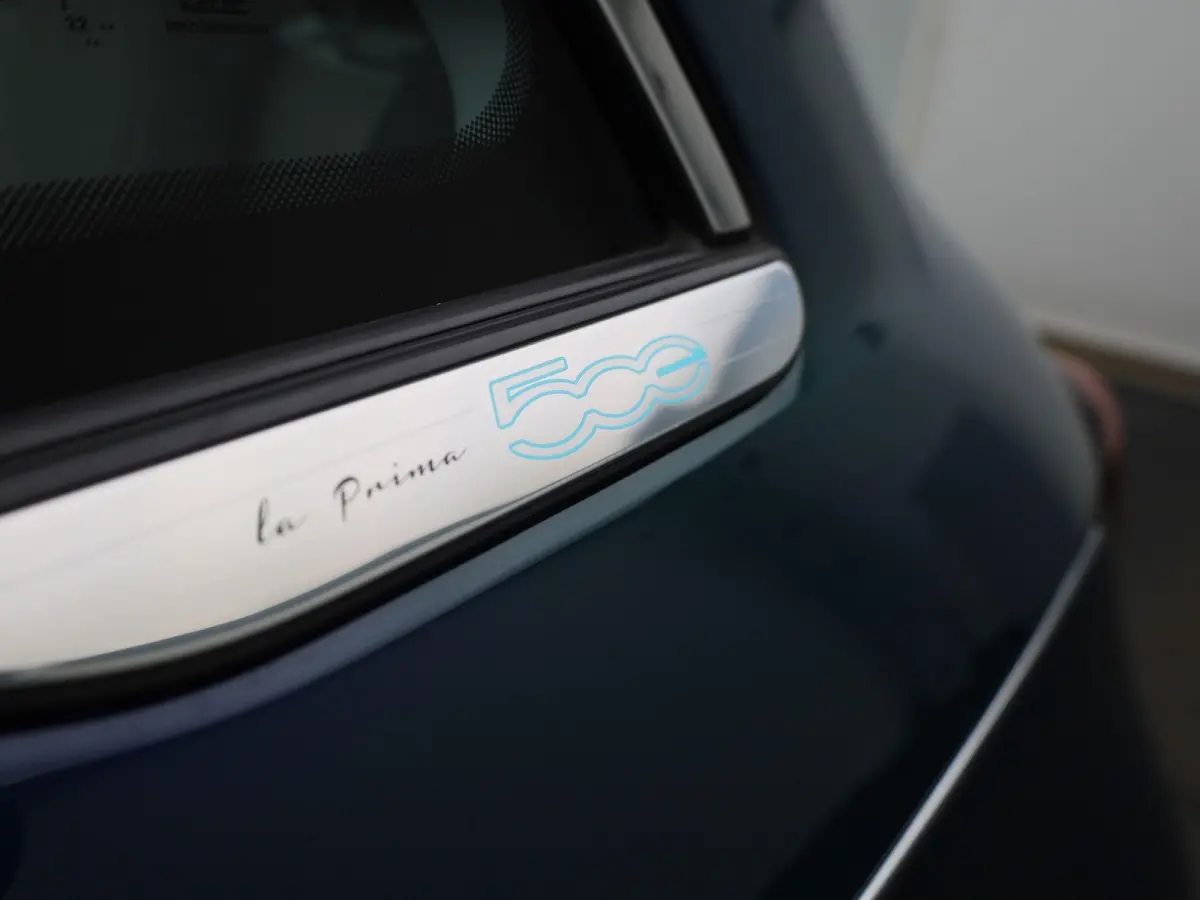 42 kWh La Prima by Bocelli | 94,12% SOH | ACHTERUITRIJCAMERA | APPLE CARPLAY - ANDROID AUTO | STOELVERWARMING | CLIMATE CONTROL | ADAPTIVE CRUISE CONTROL |