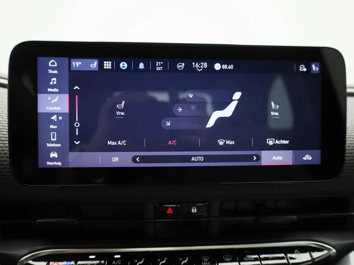 42 kWh La Prima by Bocelli | 94,12% SOH | ACHTERUITRIJCAMERA | APPLE CARPLAY - ANDROID AUTO | STOELVERWARMING | CLIMATE CONTROL | ADAPTIVE CRUISE CONTROL |