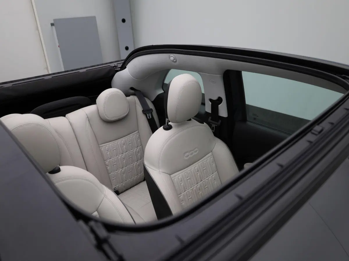 42 kWh La Prima by Bocelli | 94,12% SOH | ACHTERUITRIJCAMERA | APPLE CARPLAY - ANDROID AUTO | STOELVERWARMING | CLIMATE CONTROL | ADAPTIVE CRUISE CONTROL |