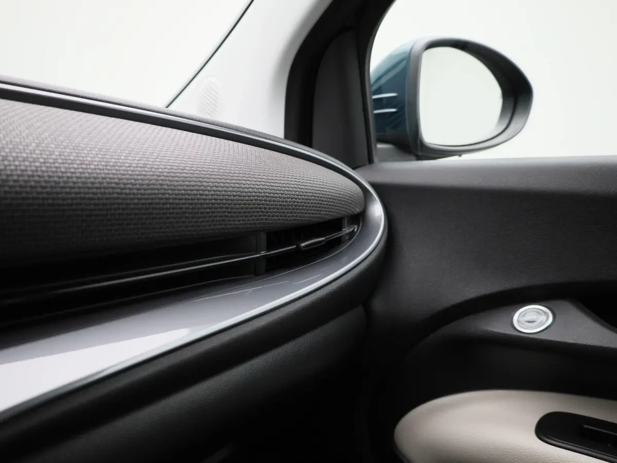 42 kWh La Prima by Bocelli | 94,12% SOH | ACHTERUITRIJCAMERA | APPLE CARPLAY - ANDROID AUTO | STOELVERWARMING | CLIMATE CONTROL | ADAPTIVE CRUISE CONTROL |