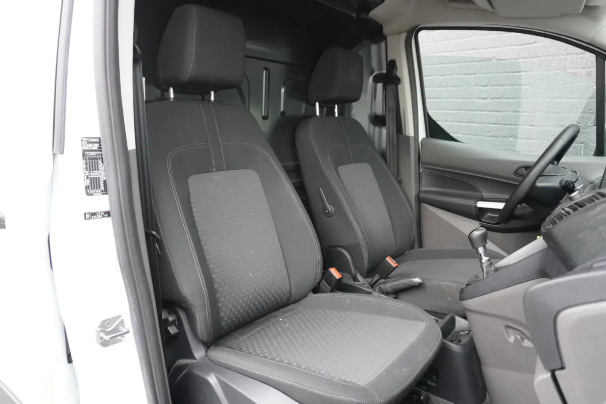 1.5 EcoBlue 100PK L2 EURO 6 - Airco - Navi - Cruise - €13.950,- Excl.