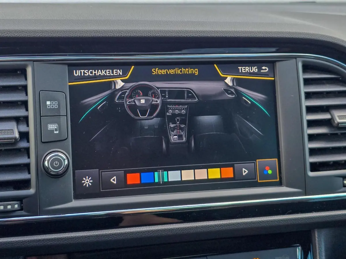 1.8 FR AUTOMAAT|PANO|BEATS|ACC|CARPLAY