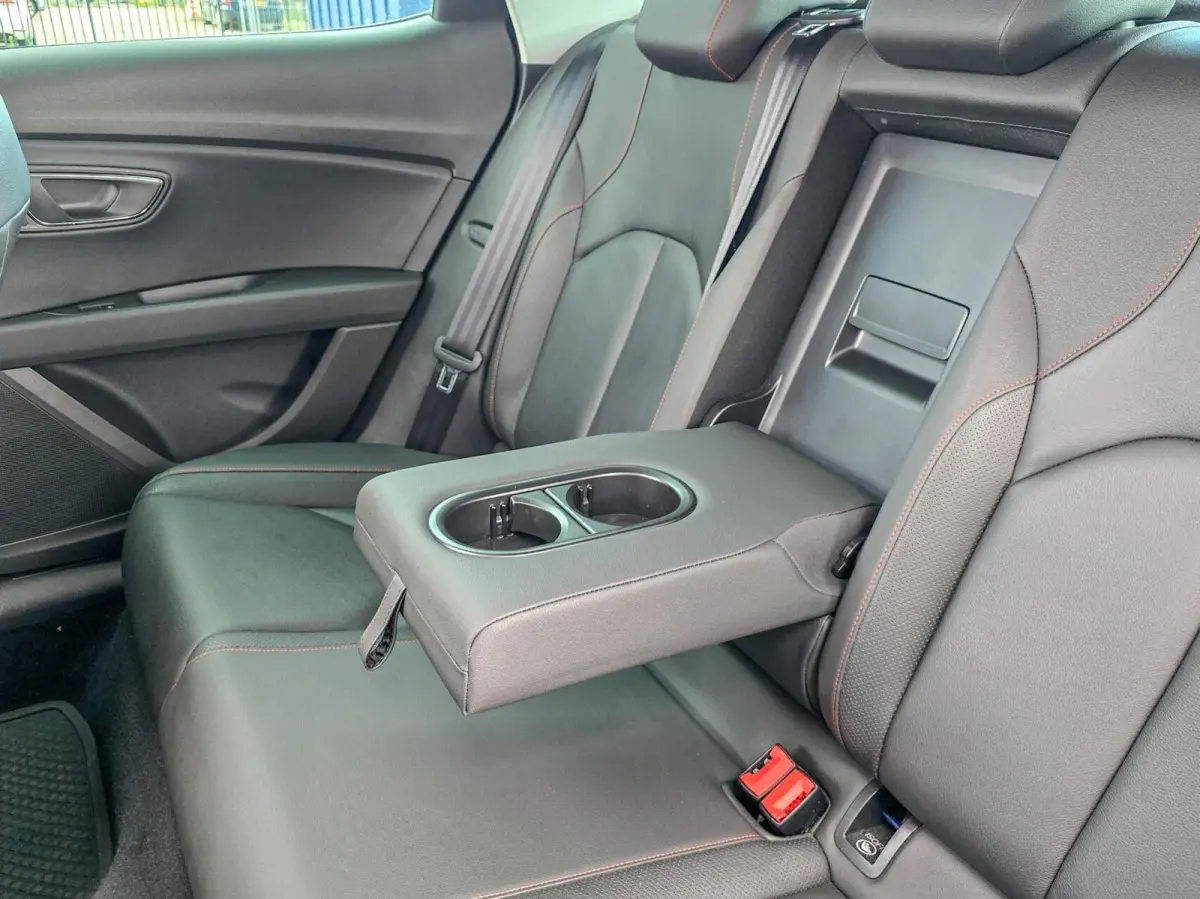 1.8 FR AUTOMAAT|PANO|BEATS|ACC|CARPLAY