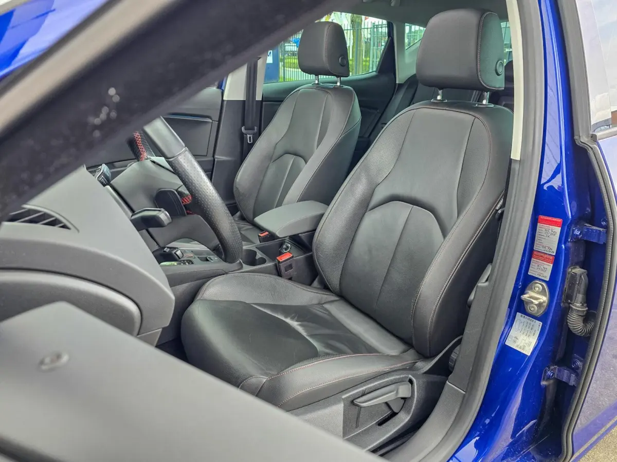 1.8 FR AUTOMAAT|PANO|BEATS|ACC|CARPLAY