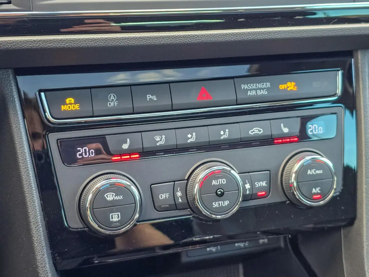 1.8 FR AUTOMAAT|PANO|BEATS|ACC|CARPLAY