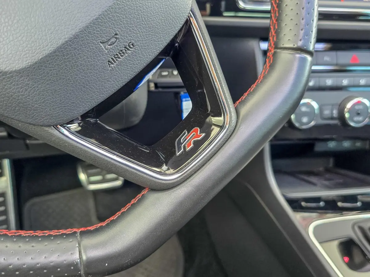 1.8 FR AUTOMAAT|PANO|BEATS|ACC|CARPLAY