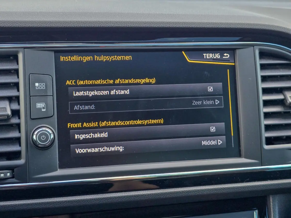 1.8 FR AUTOMAAT|PANO|BEATS|ACC|CARPLAY