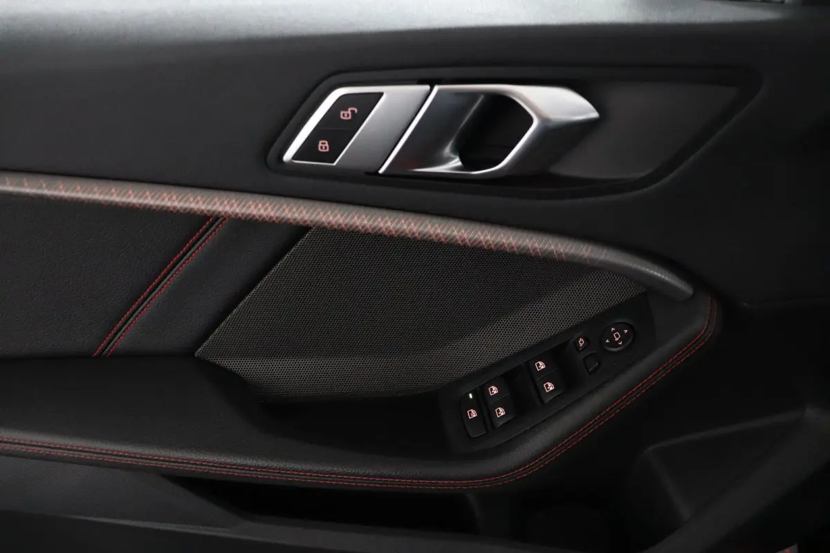 128ti Business Edition Plus High Executive | Stuurwielrandverwarming | Panoramadak | Harman Kardon | Head-Up Display | M Sportstoelen