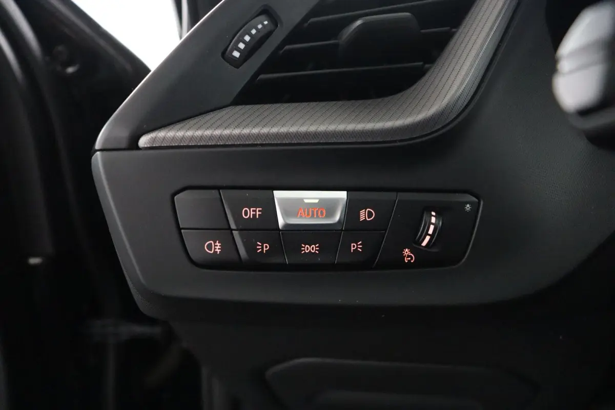128ti Business Edition Plus High Executive | Stuurwielrandverwarming | Panoramadak | Harman Kardon | Head-Up Display | M Sportstoelen
