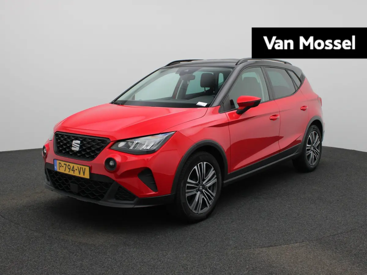 1.0 TSI Style Business Intense | Apple Carplay / Android Auto | Parkeersensoren | Stoelverwarming | Trekhaak |