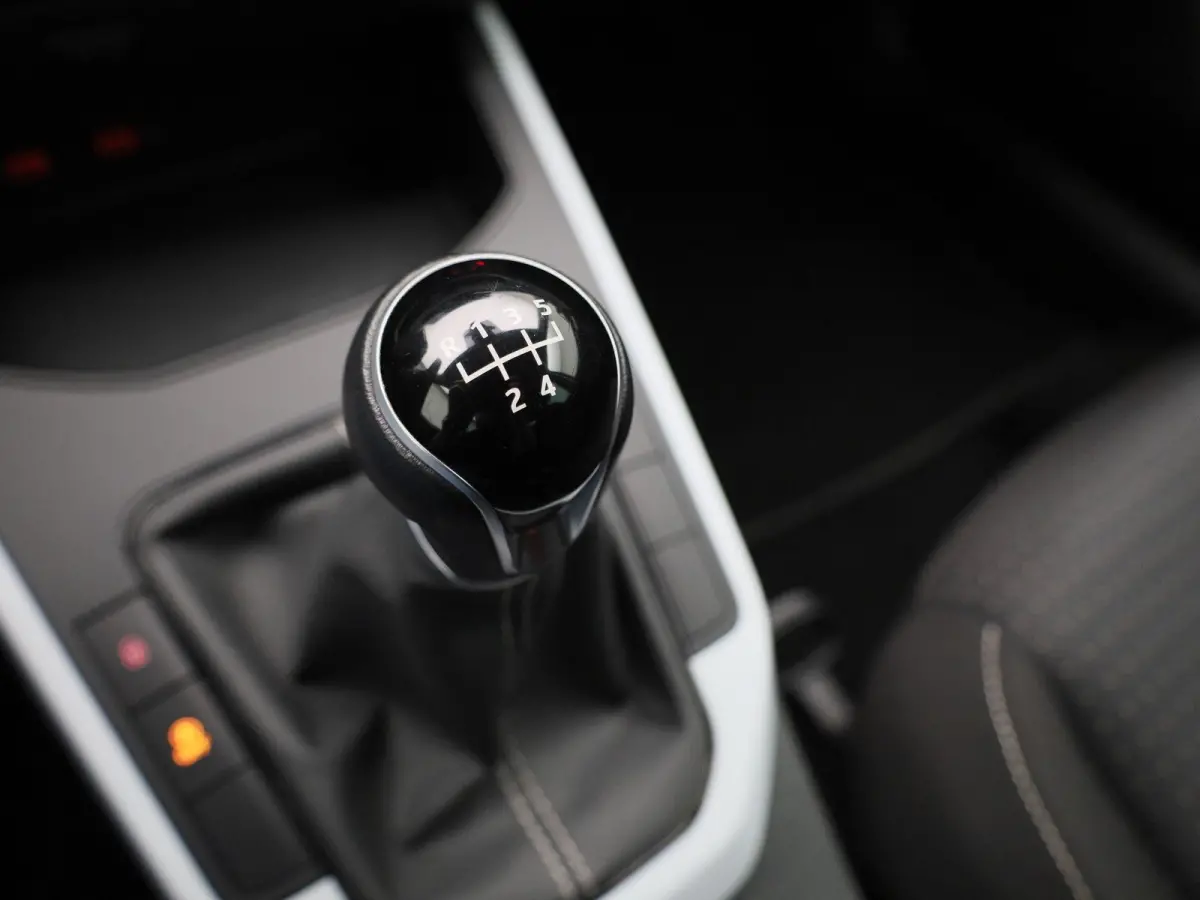 1.0 TSI Style Business Intense | Apple Carplay / Android Auto | Parkeersensoren | Stoelverwarming | Trekhaak |
