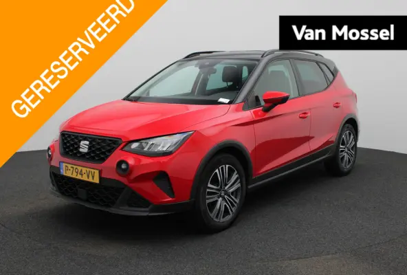1.0 TSI Style Business Intense | Apple Carplay / Android Auto | Parkeersensoren | Stoelverwarming | Trekhaak |