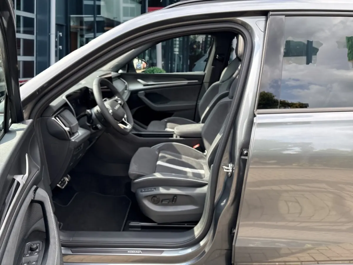 1.5 TSI PHEV SPORTLINE FISCAAL LAAG!! TREKHAAK/20''/PANO-DAK/ELEK-KLEP/ACC/360-CAMERA