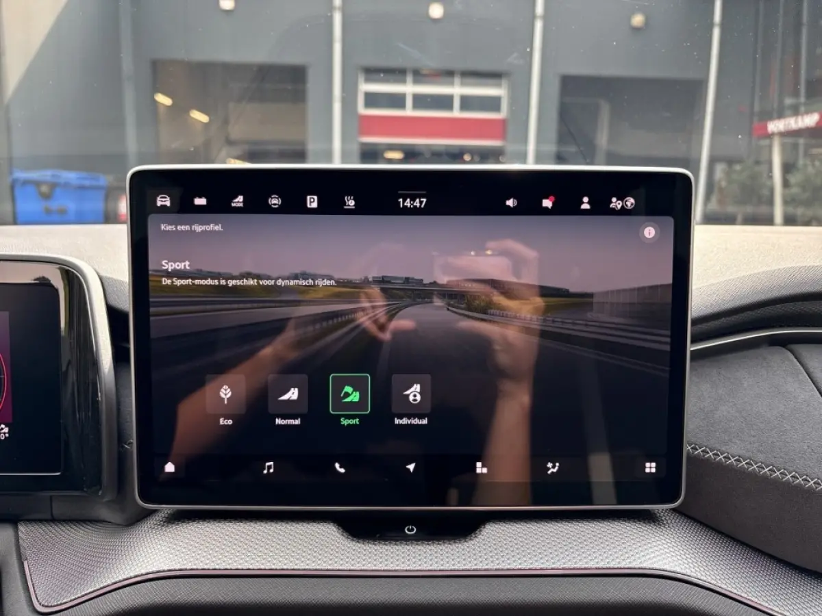 1.5 TSI PHEV SPORTLINE FISCAAL LAAG!! TREKHAAK/20''/PANO-DAK/ELEK-KLEP/ACC/360-CAMERA