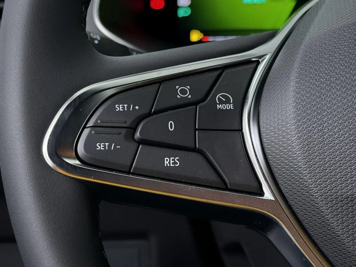 evolution full hybrid E-Tech 160 | pack navigation |