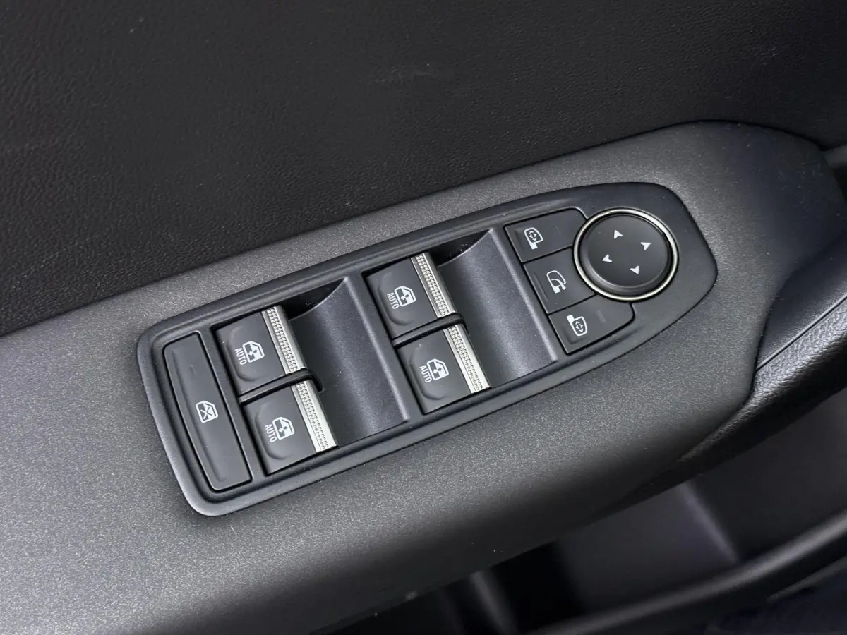 evolution full hybrid E-Tech 160 | pack navigation |