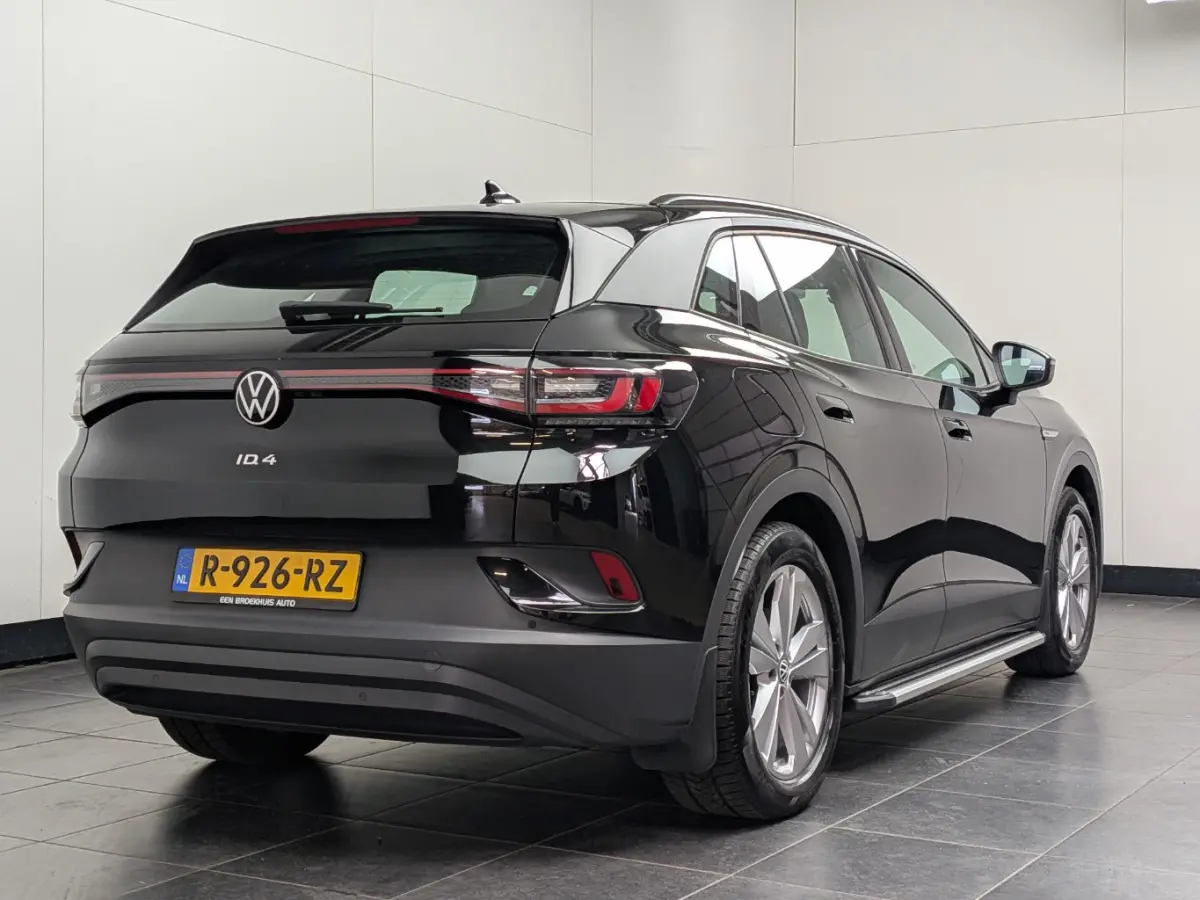Pro 77 kWh 204 pk | Parkeersensoren | Apple Carplay | Cruise control adaptief |