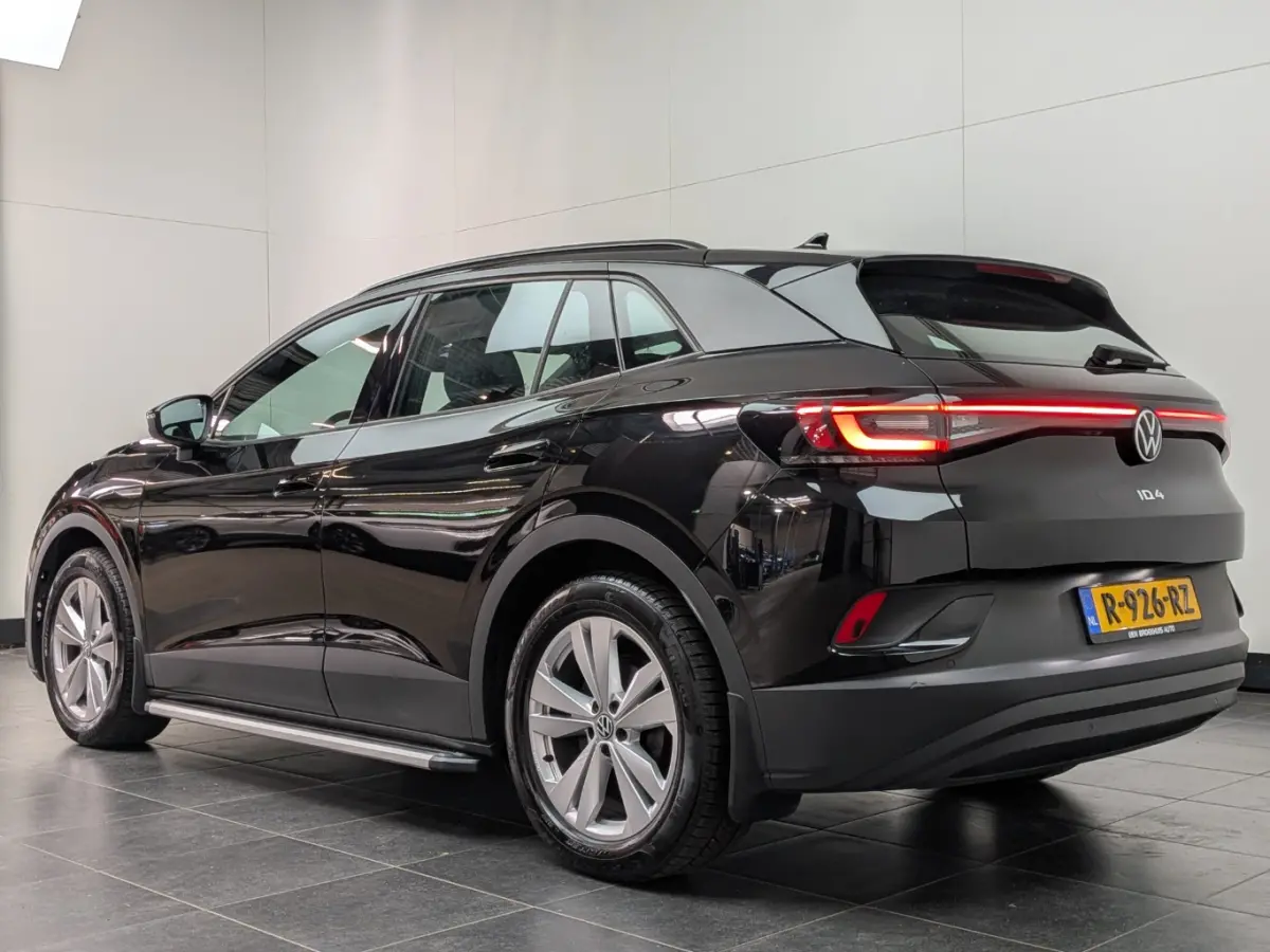 Pro 77 kWh 204 pk | Parkeersensoren | Apple Carplay | Cruise control adaptief |