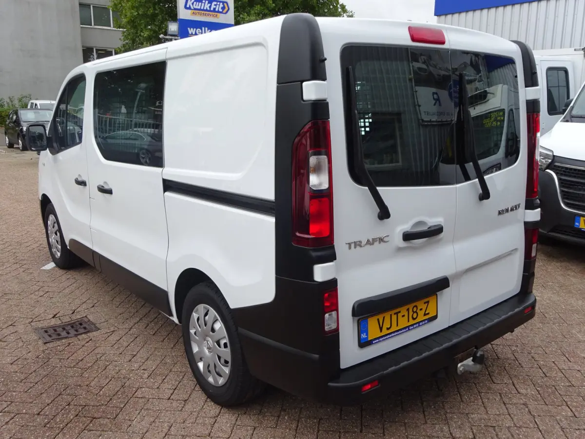 2.0 dCi 120 T29 L1H1 2 x SCHUIFDEUR AIRCO NAVIGATIE CRUISE CONTROL
