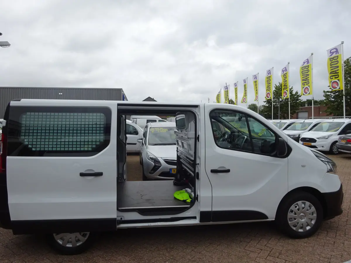 2.0 dCi 120 T29 L1H1 2 x SCHUIFDEUR AIRCO NAVIGATIE CRUISE CONTROL